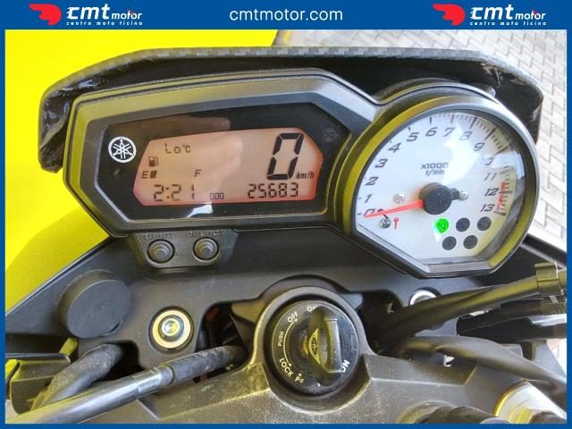 YAMAHA FZ8 usata 7