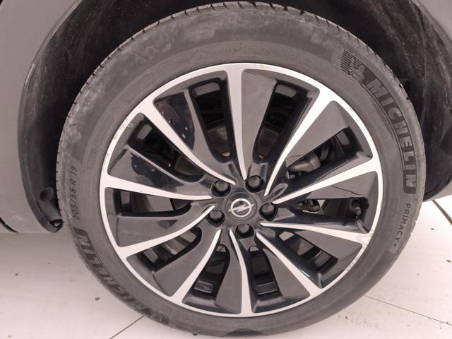 OPEL Grandland usata, con Leve al volante