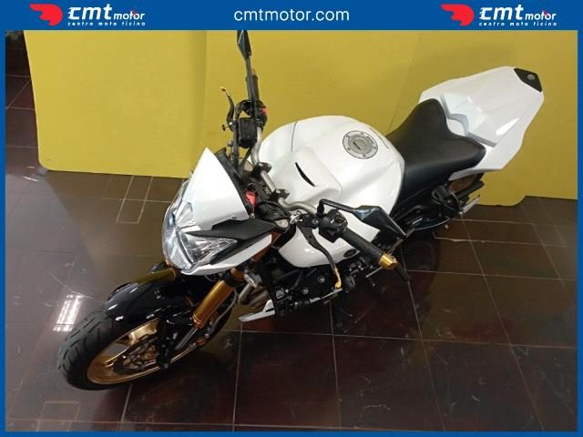 YAMAHA FZ8 usata 14