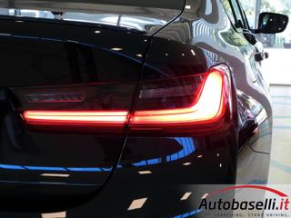 BMW 318 usata, con Luci diurne LED