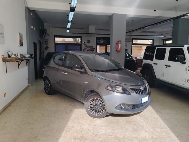 LANCIA Ypsilon usata, con ABS