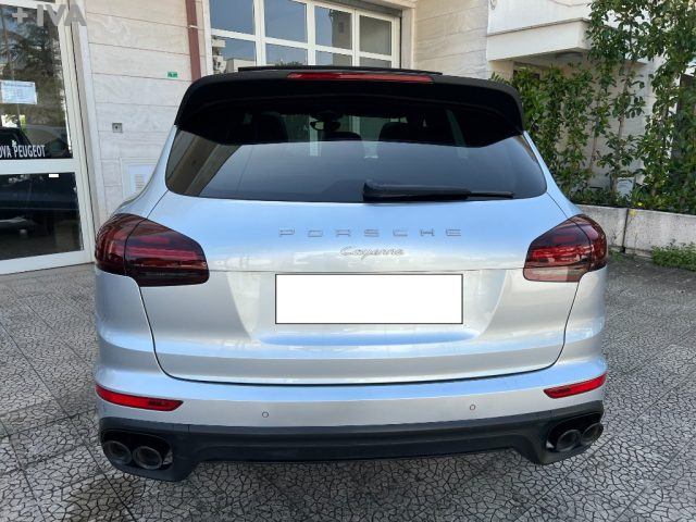 PORSCHE Cayenne usata 9