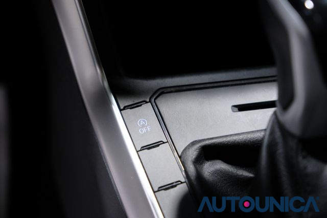VOLKSWAGEN Polo usata, con Sensori di parcheggio anteriori