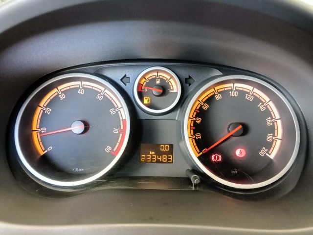 OPEL Corsa usata, con Chiusura centralizzata