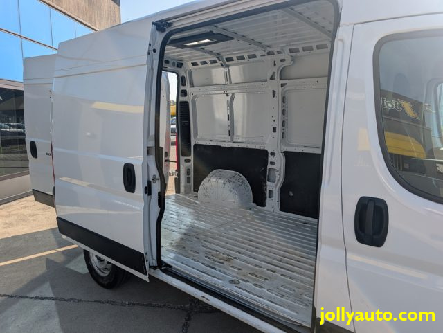 PEUGEOT Boxer usata, con Sensori di parcheggio posteriori