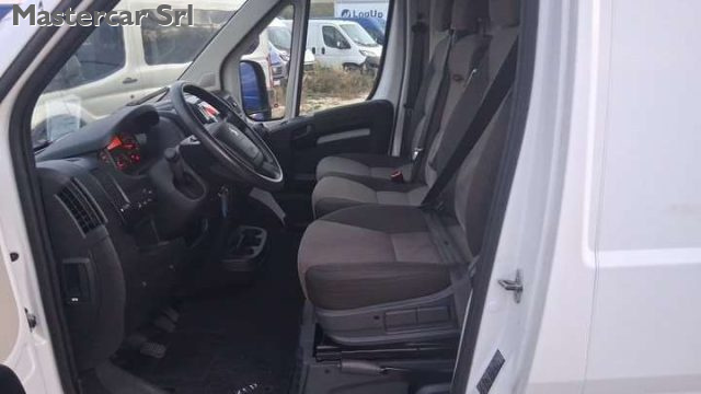 PEUGEOT Boxer usata, con Autoradio