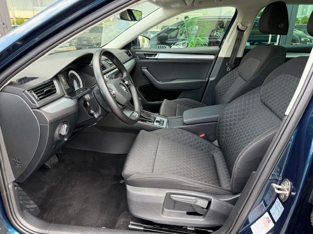 SKODA Superb usata, con Climatizzatore