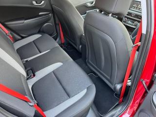 HYUNDAI Kona usata, con Airbag testa