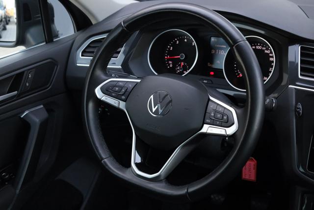 VOLKSWAGEN Tiguan usata, con Sensori di parcheggio anteriori