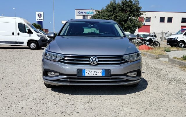 VOLKSWAGEN Passat Variant usata, con Cerchi in lega