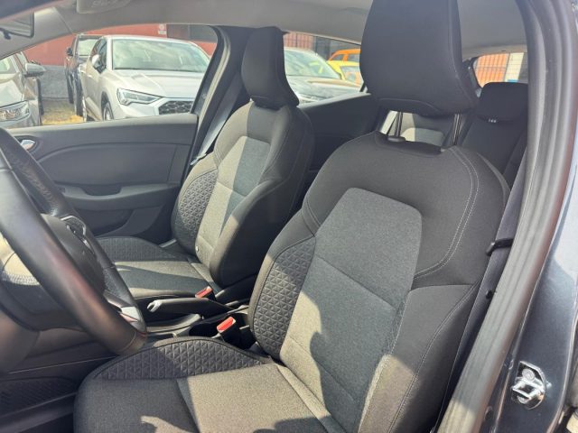 RENAULT Clio usata, con Sedile posteriore sdoppiato