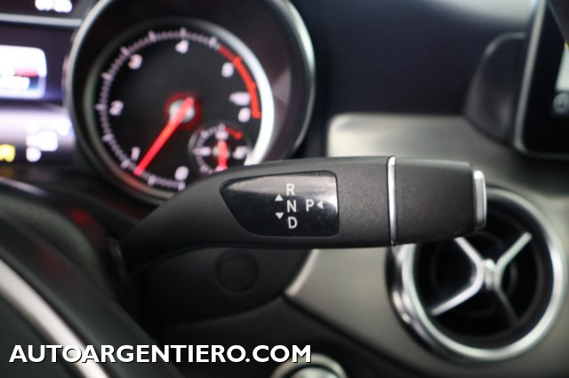 MERCEDES-BENZ GLA 200 usata, con USB
