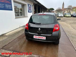 RENAULT Clio usata, con Alzacristalli elettrici
