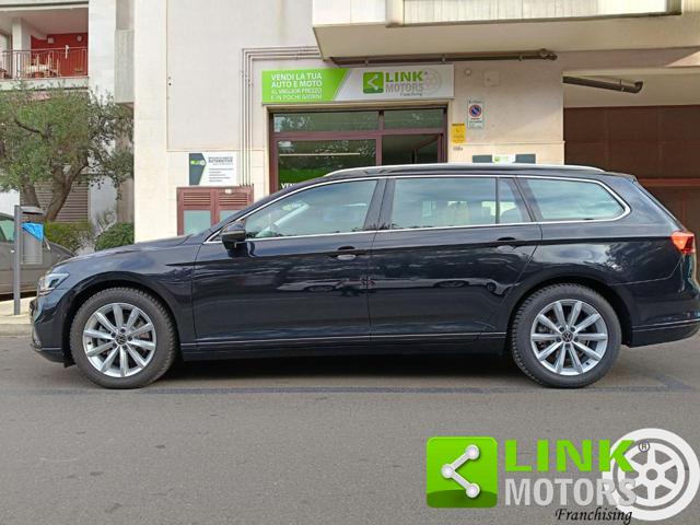 VOLKSWAGEN Passat Variant usata, con Sedile posteriore sdoppiato