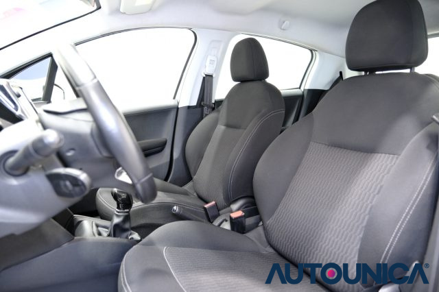 PEUGEOT 208 usata, con Autoradio
