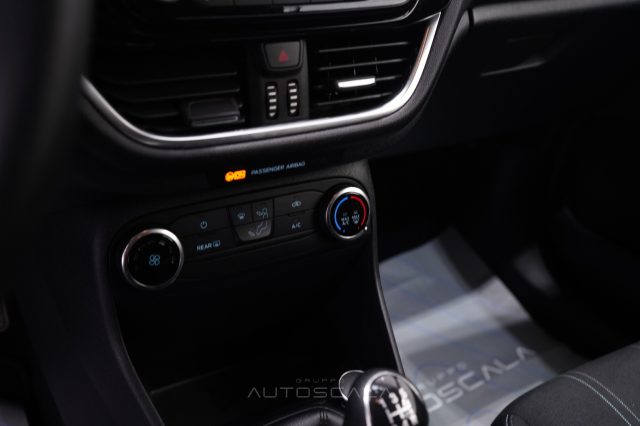 FORD Fiesta usata, con USB
