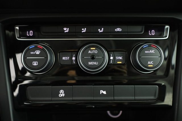 VOLKSWAGEN Touran usata 8