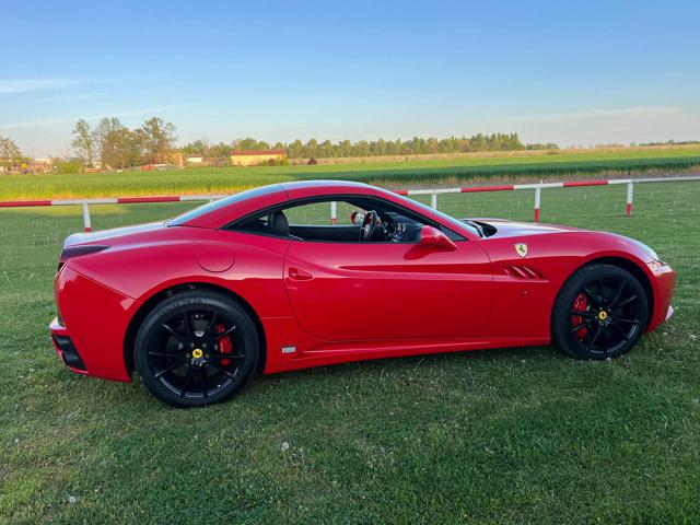 FERRARI California usata 31