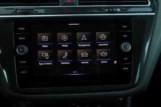 VOLKSWAGEN Tiguan usata, con Bracciolo