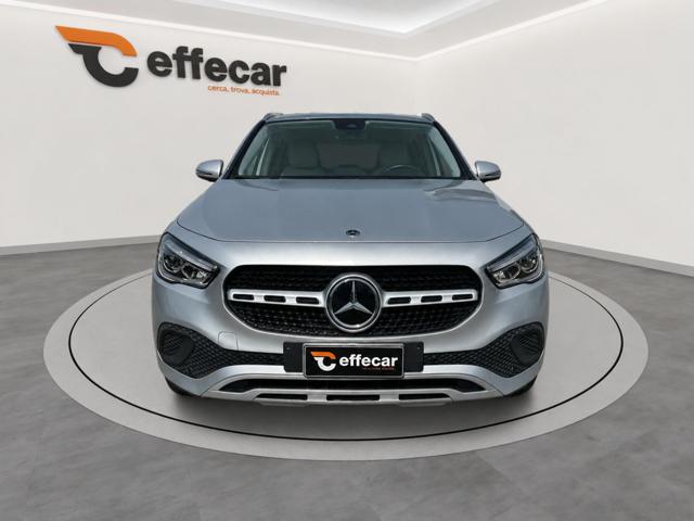 MERCEDES-BENZ GLA 200 usata, con Airbag