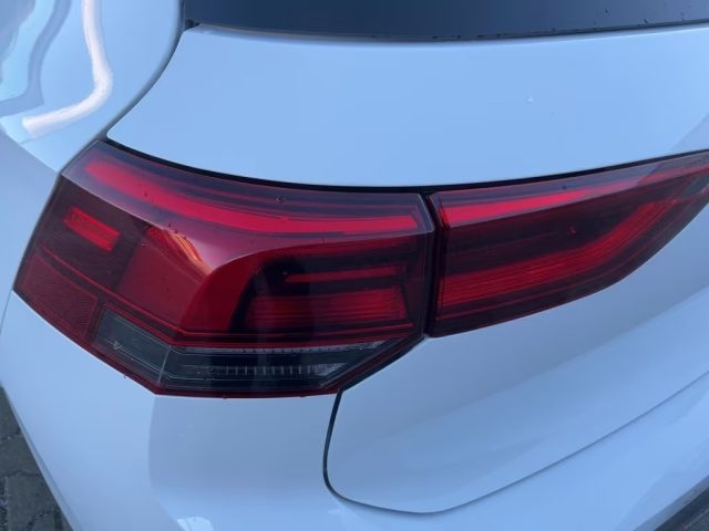 VOLKSWAGEN Golf usata, con Sedili riscaldati