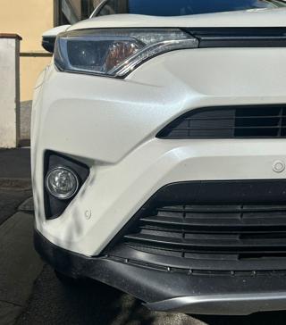 TOYOTA RAV 4 usata, con Autoradio