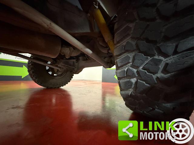 LAND ROVER Defender usata 23