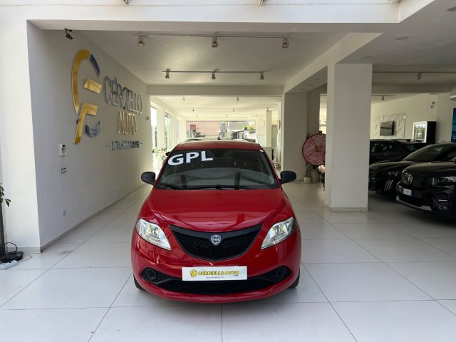 LANCIA Ypsilon usata, con Autoradio