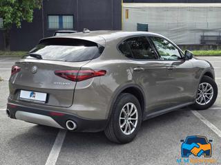 ALFA ROMEO Stelvio usata, con Autoradio