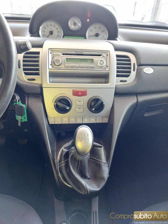 LANCIA Ypsilon usata 16