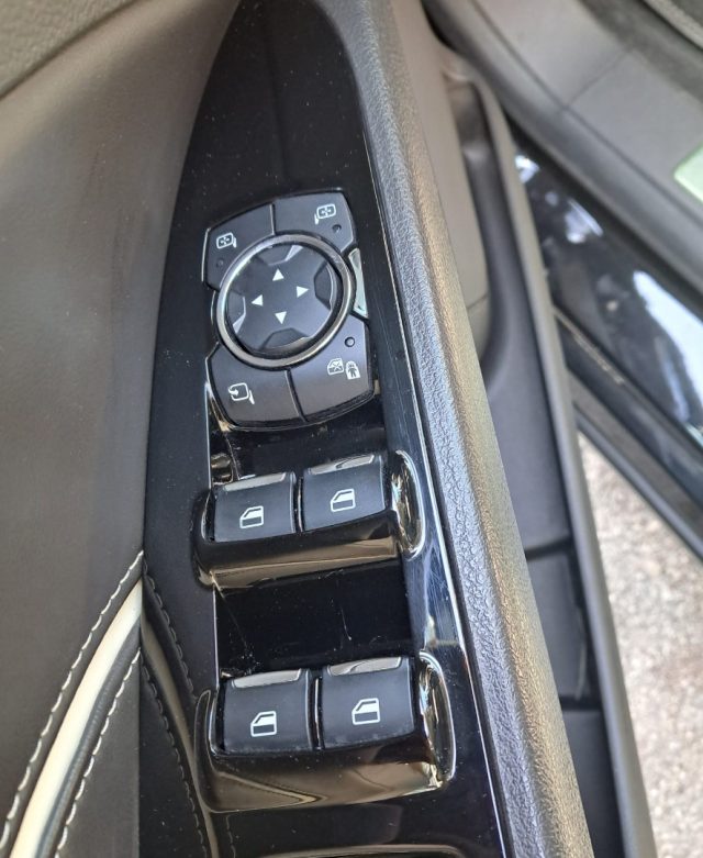 FORD Mondeo usata, con Park Distance Control