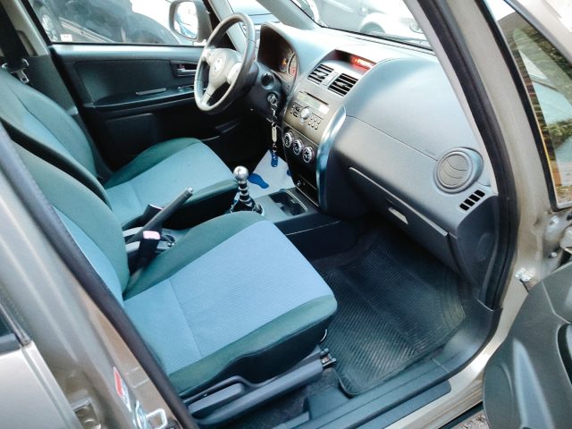 FIAT Sedici usata 9