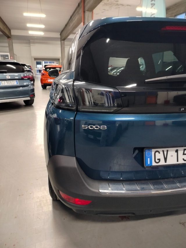 PEUGEOT 5008 usata, con Controllo elettronico della corsia