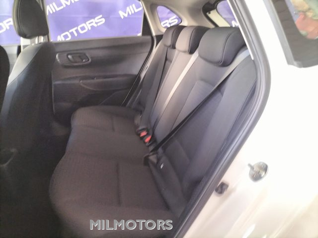 HYUNDAI i20 usata 12