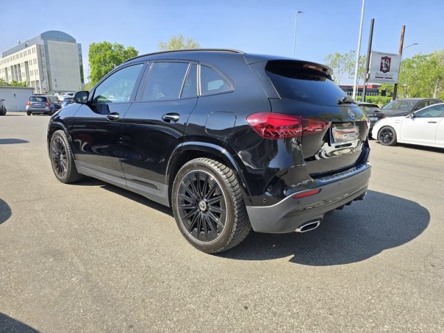 MERCEDES-BENZ GLA 200 usata, con Airbag laterali