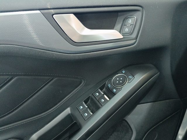 FORD Focus usata, con Specchietti laterali elettrici