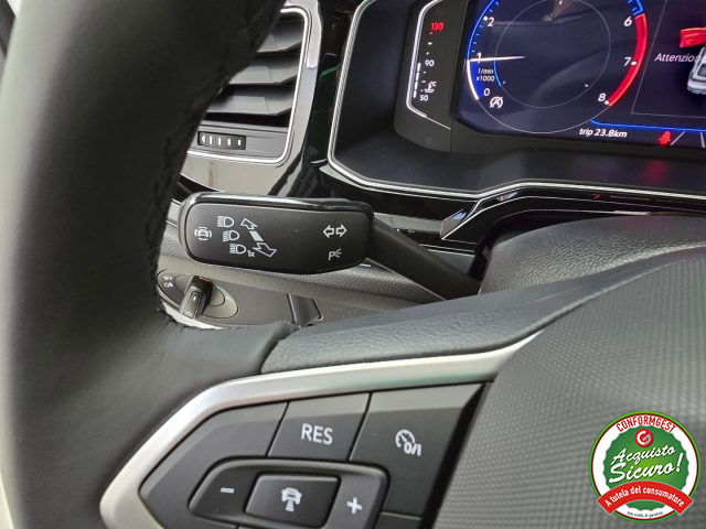 VOLKSWAGEN Taigo usata, con Sistema di navigazione