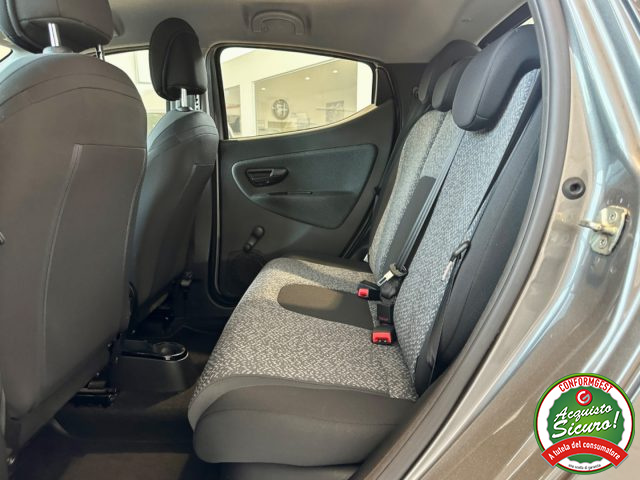 LANCIA Ypsilon usata, con Autoradio digitale
