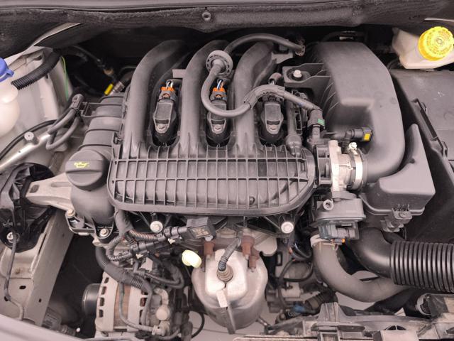 PEUGEOT 208 usata, con Airbag testa