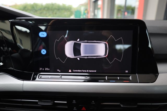 VOLKSWAGEN Golf Variant usata, con Freno di stazionamento elettrico