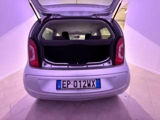 VOLKSWAGEN up! usata 13