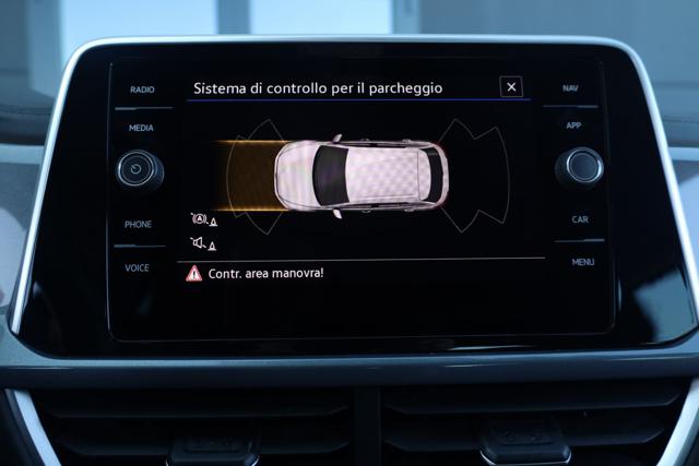 VOLKSWAGEN T-Roc usata, con Luci diurne LED