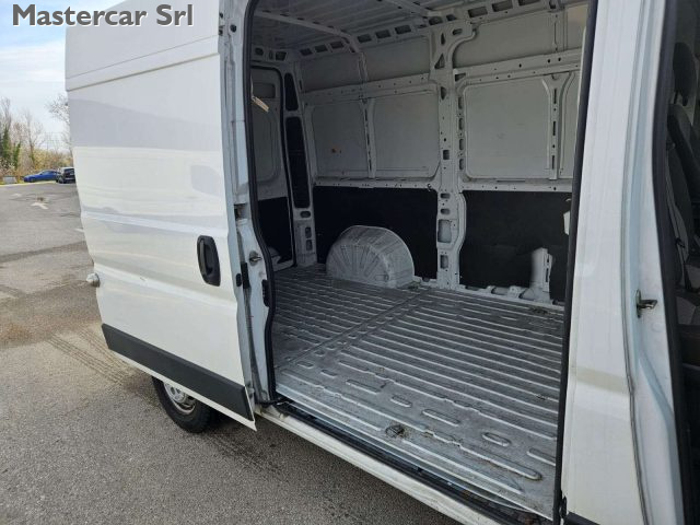 PEUGEOT Boxer usata, con ESP
