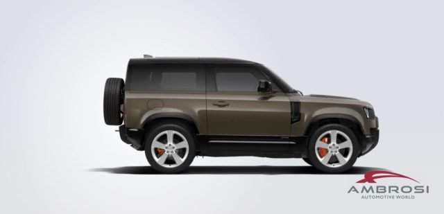 LAND ROVER Defender usata 1