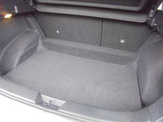 NISSAN Qashqai usata, con Fari LED