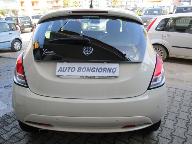 LANCIA Ypsilon usata, con Boardcomputer