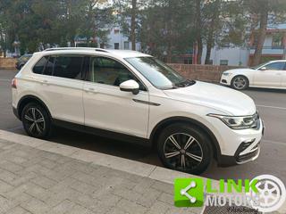 VOLKSWAGEN Tiguan usata, con Isofix