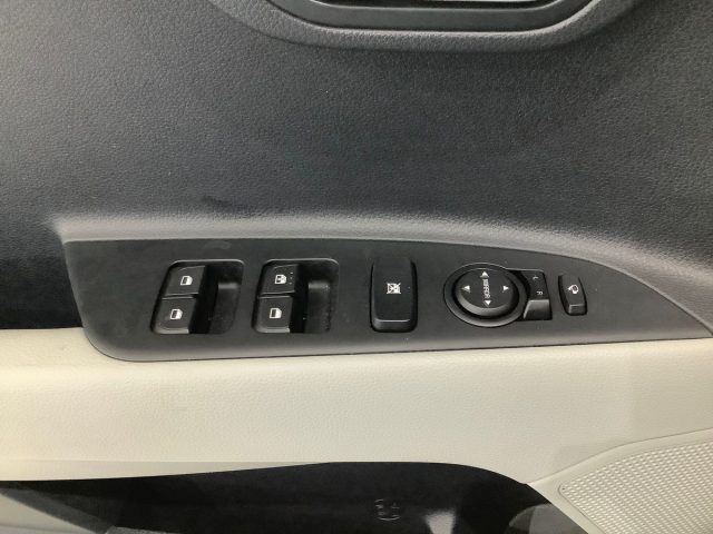 KIA Stonic usata, con Airbag testa
