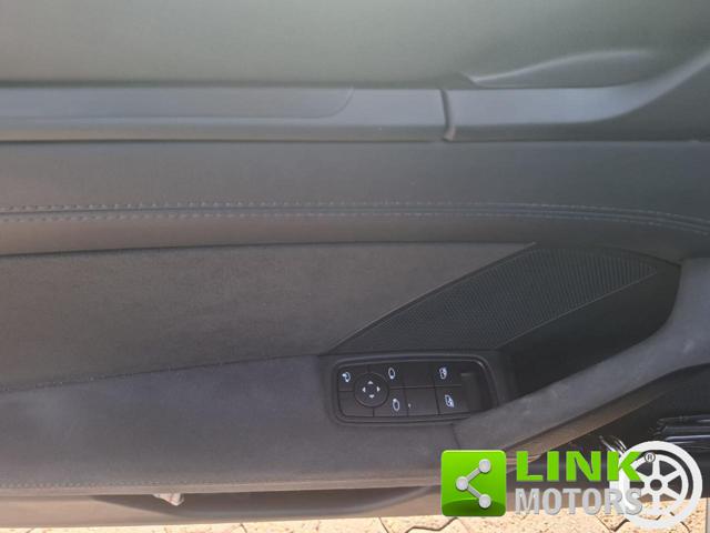 PORSCHE 911 usata, con Park Distance Control