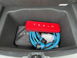 TESLA Model 3 usata, con Fendinebbia